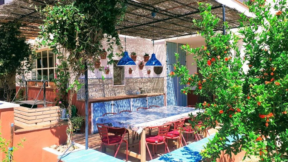 Villa Flores Amarillas Almoharin Esterno foto