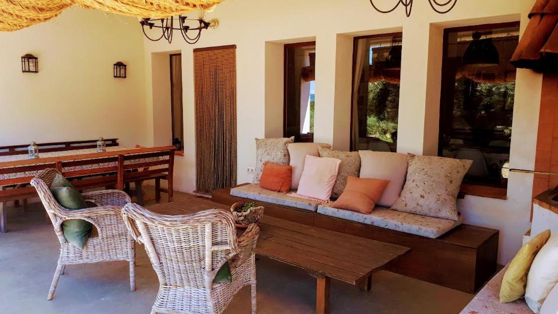 Villa Flores Amarillas Almoharin Esterno foto