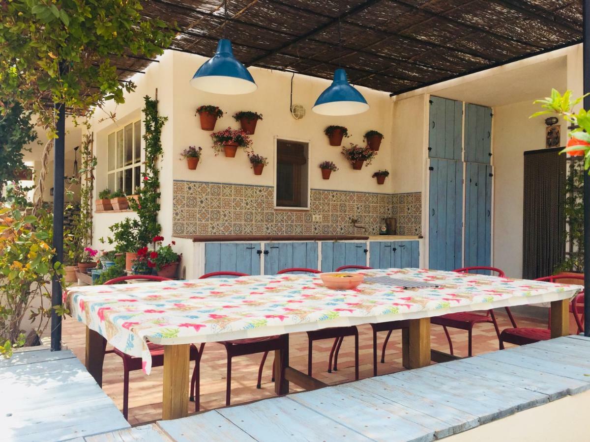 Villa Flores Amarillas Almoharin Esterno foto